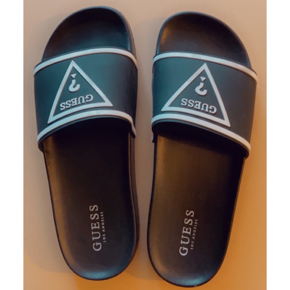 Guess pool slides size 8